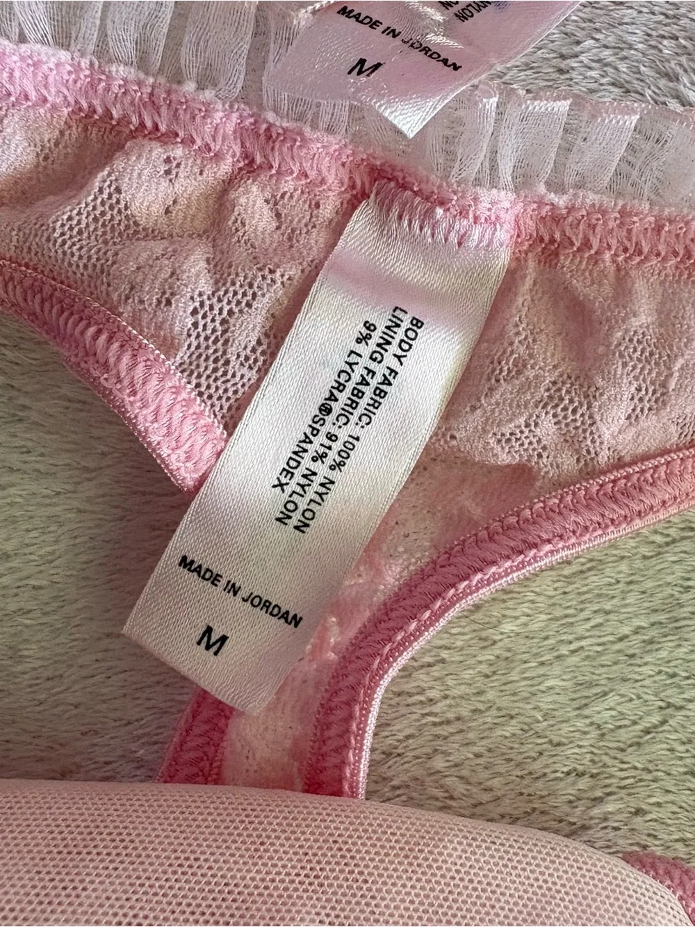 Victoria Secret Bustier AND panty ASO Sydney Carlson Size M Baby‎ Pink Lace Y2K